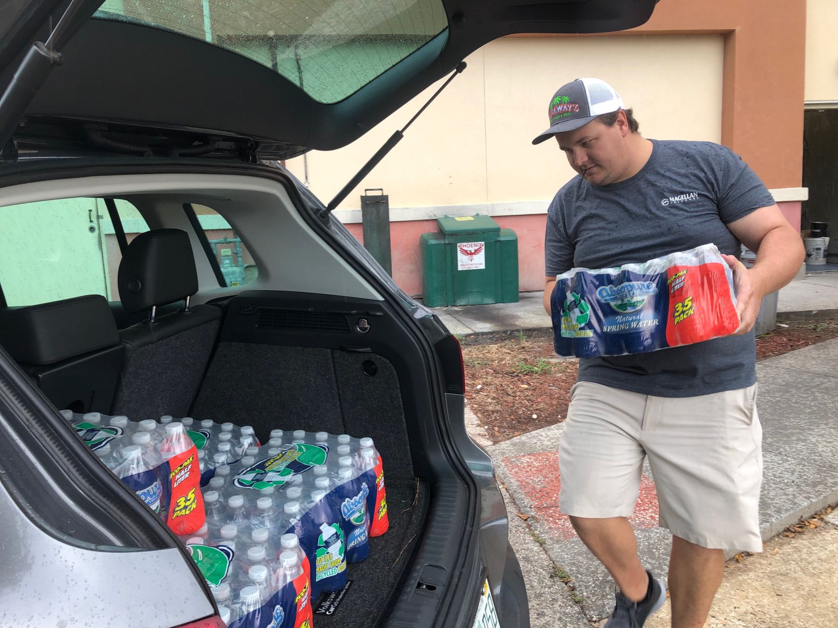 Local UCF bar gives out free cases of water bottles for Hurricane Dorian